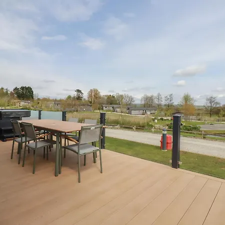 4 Meadow Retreat Holiday home *
